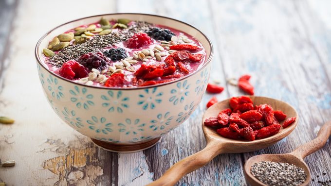 goji berry berries breakfast bowl
