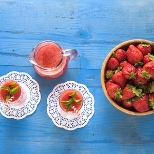 The Best Healthy Strawberry-Yogurt Smoothie