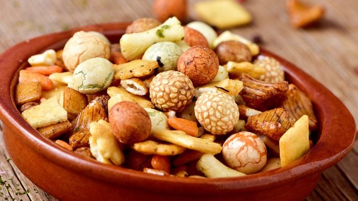 Hiking snacks: Indian spiced trail mix