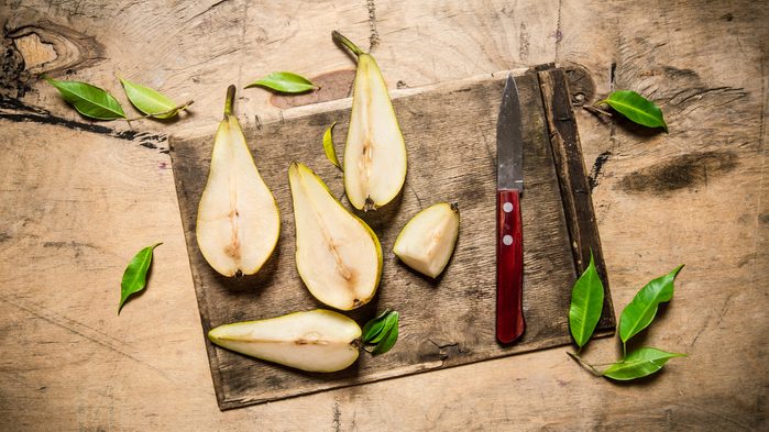 flat tummy foods pears