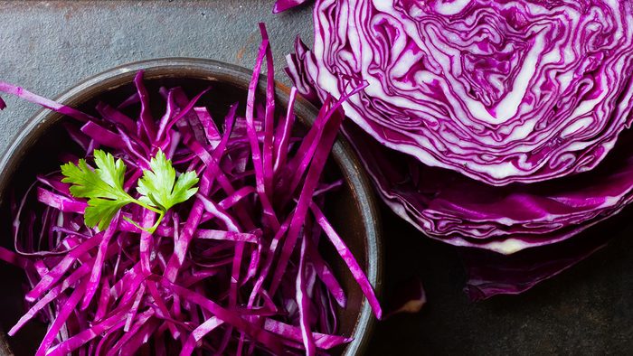 Foods high in vitamin C, red cabbage