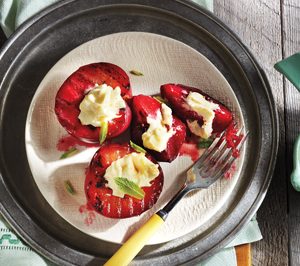 Grilled Plums with Maple-Vanilla Mascarpone