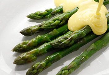 asparagus hollandaise