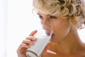 woman calcium milk