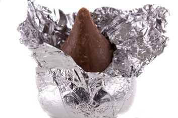 chocolate kiss hershey