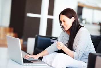 online shopping woman laptop