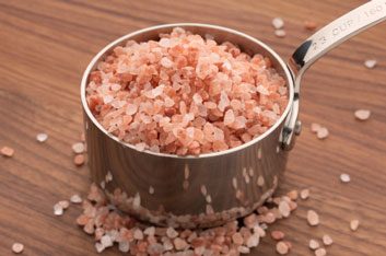 pink Himalayan halite salt