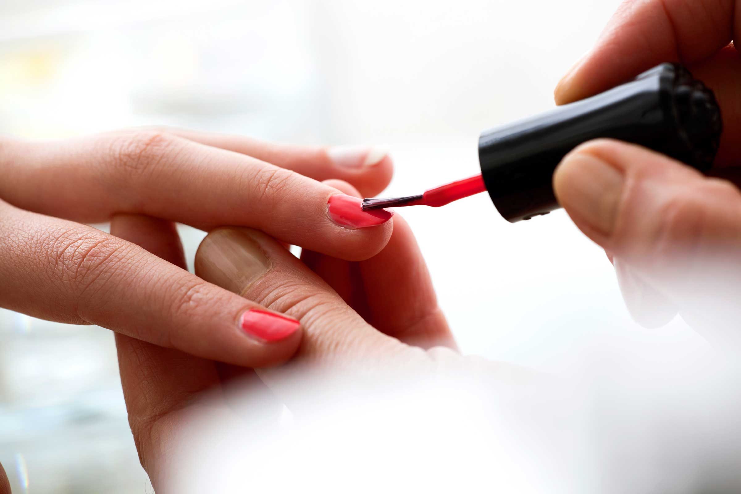 9 Subtle Things Your Nail Polish Colour Reveals About You | Best Health