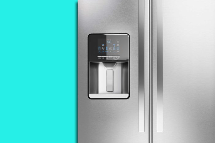 05-everyday-items-wash-refridgerator-water-dispenser