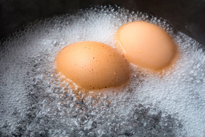 08-kitchen-shortcuts-add-salt-hard-boiled-eggs