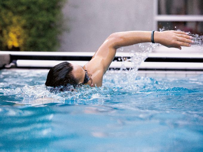 Fitbit Flex 2 Swim-Proof Activity Tracker