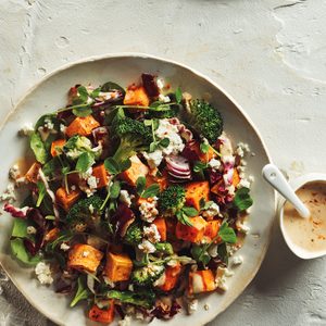 Sweet Potato Spinach Bowl with Hummus Dressing