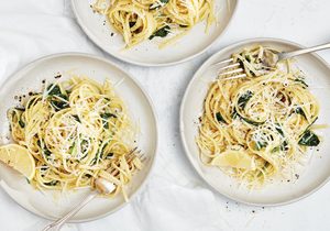 Easy One-Pan Creamy Lemon Linguine with Spinach