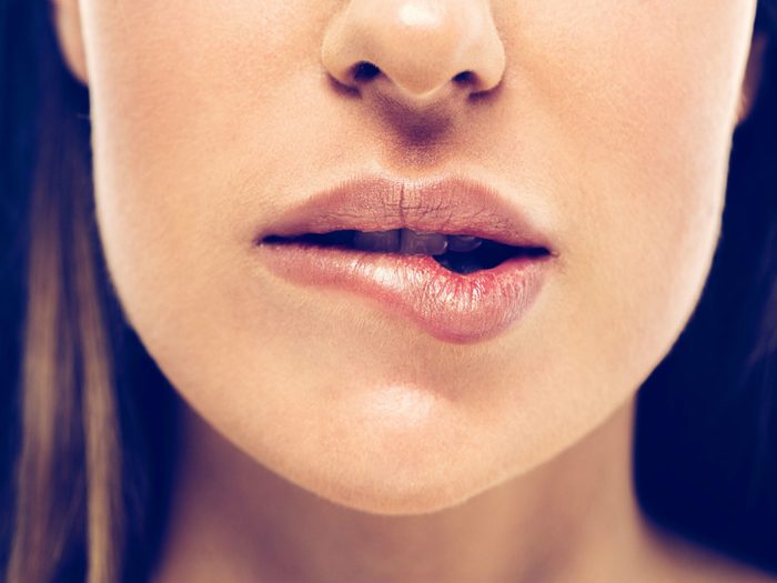 sores-pain-mouth_cancer symptoms women ignore 