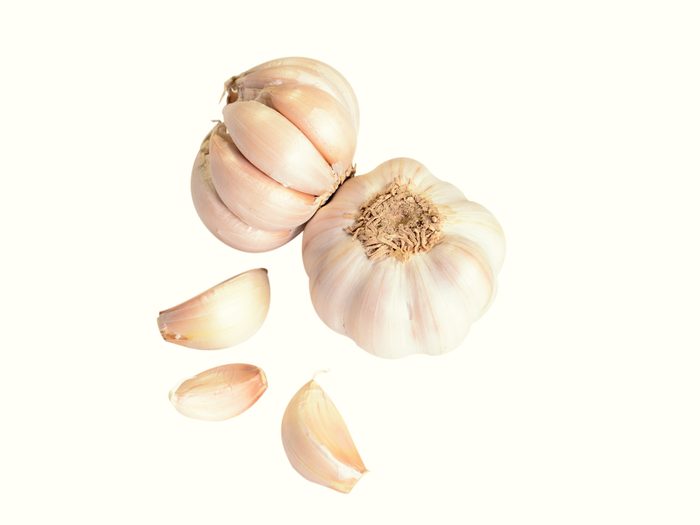 Garlic works as a natural glue