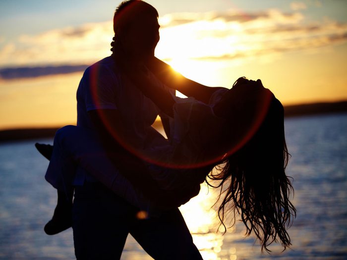 foods that lower your libido | couple at sunset