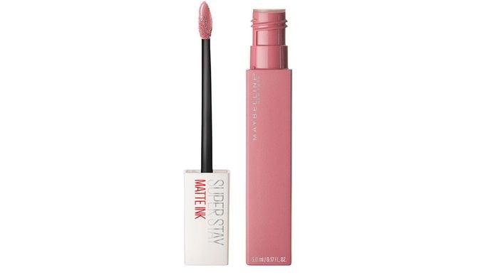 Long lasting lipsticks test Maybelline Super Stay Matte Ink in Dreamer