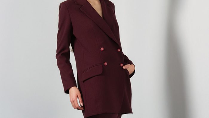 Revamp your fall wardrobe, woman in pantsuit