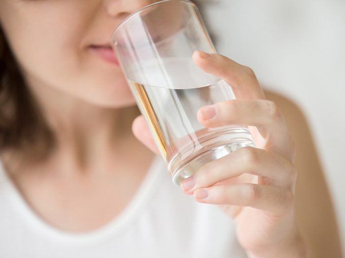 Drink water, remedy for UTIs