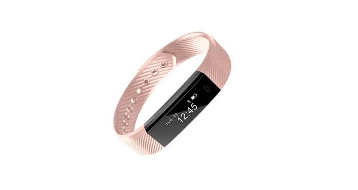 cyber monday deals at Amazon, Fitbit shown