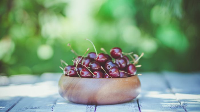 diet tips for sleeping better cherries