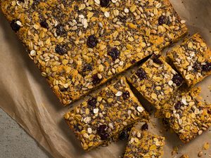 Fruity Vegan Energy Bars For When You’re Hangry