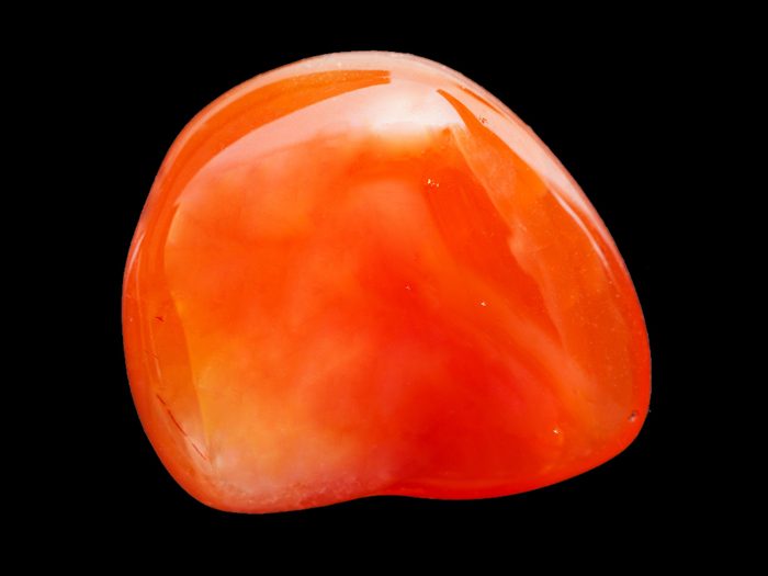 beginners guide to crystals carnelian
