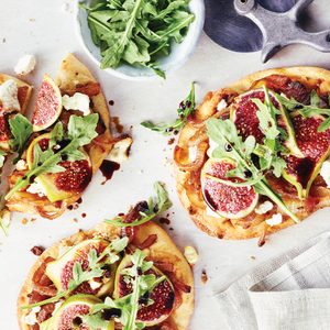 So Easy To Make: Caramelized Onion and Fig Pita Pizzas