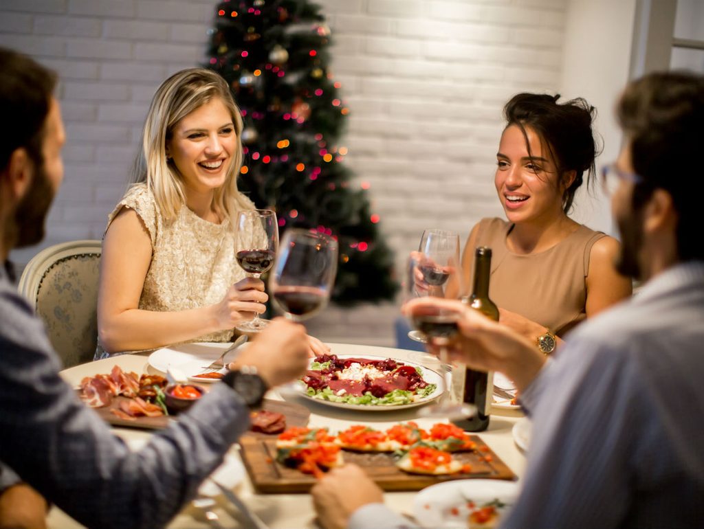 Host A Dinner Party Like A Boss – If You Use Our Party Hacks