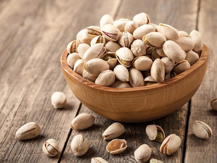 Extreme weight loss, bowl of pistachios