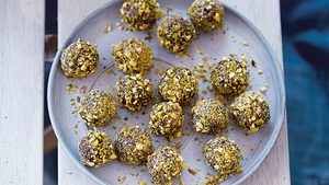 You’ll Crave These Pistachio & Orange Truffle Bites All Workout Long