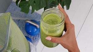 Energize Your Morning With This Fibre-Packed Green Smoothie Recipe