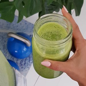Energize Your Morning With This Fibre-Packed Green Smoothie Recipe