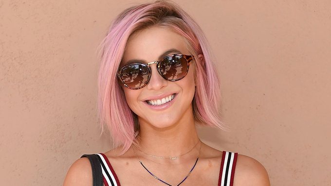 pink hair trend on julianne hough