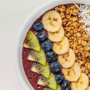 This Acai Berry Smoothie Bowl Will Be Your New Brekkie Obsession