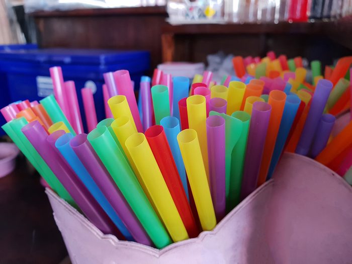 ban plastic straws