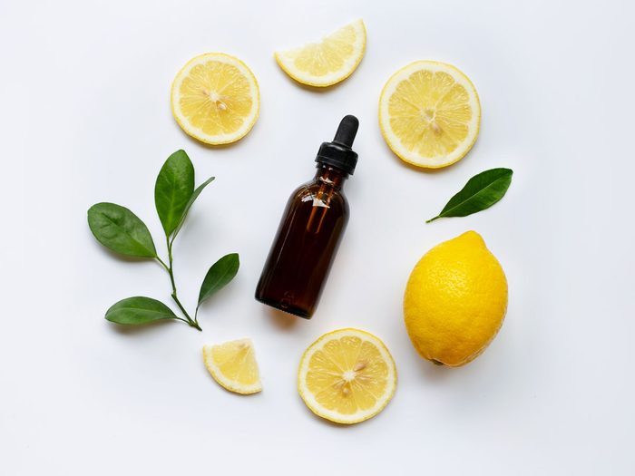 lemon essential oil 