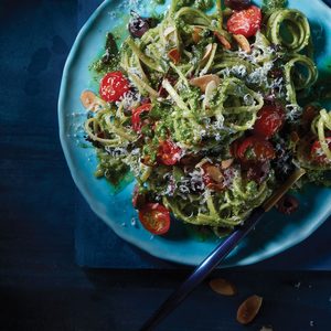A Pesto Linguine Too Pretty Not to Make For Guests