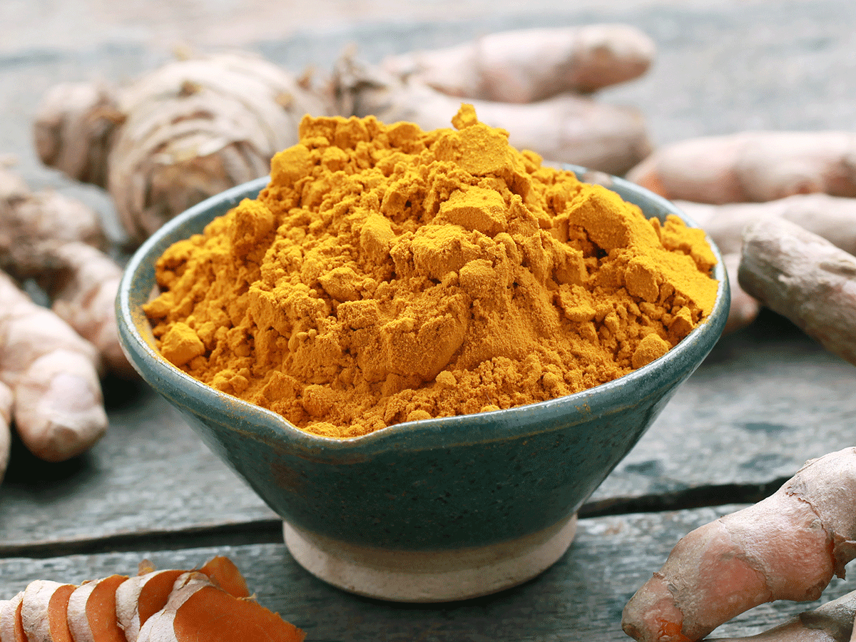 how much turmeric per day