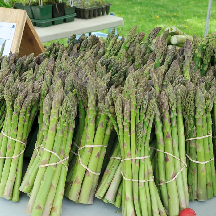 Organic asparagus for sale at farmers market; Shutterstock ID 78094342; Job (TFH, TOH, RD, BNB, CWM, CM): TOH
