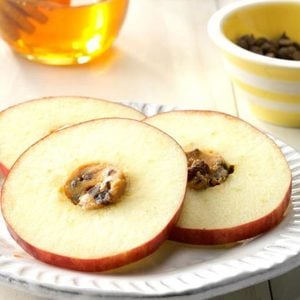 These Apple Cartwheels Make for a Great Midday Snack