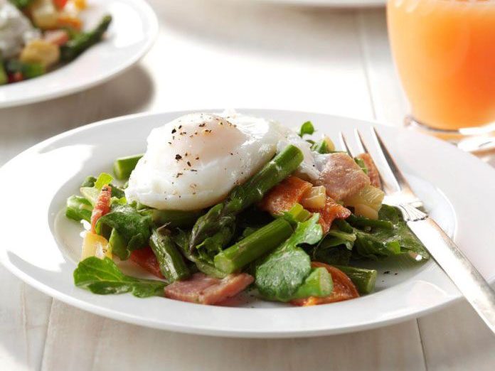 Twisted Eggs Benedict Salad | egg recipes