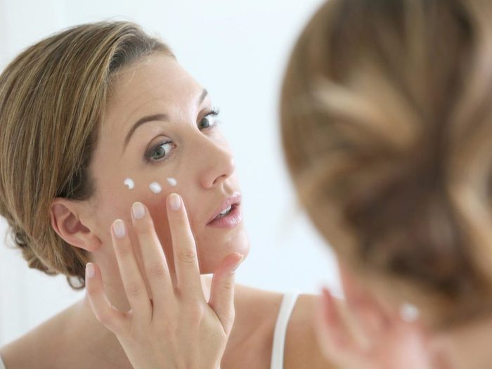 what causes dry skin