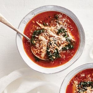 This High-Protein Tuscan Tomato Chicken Bowl is Keto-Approved