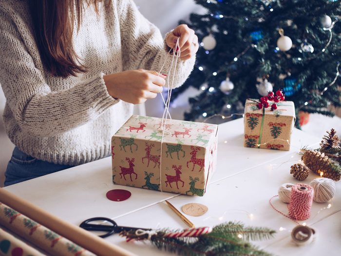 healthy during the holidays - gift wrapping