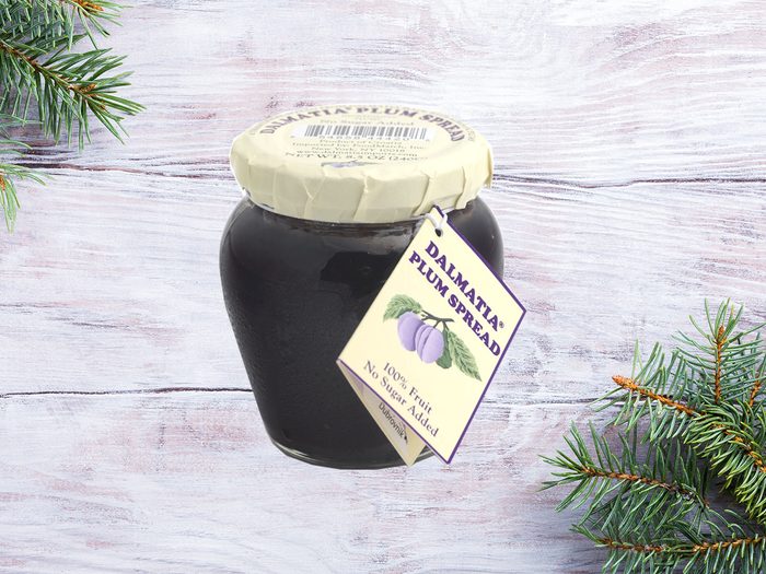 whole foods easy holiday entertaining plum spread