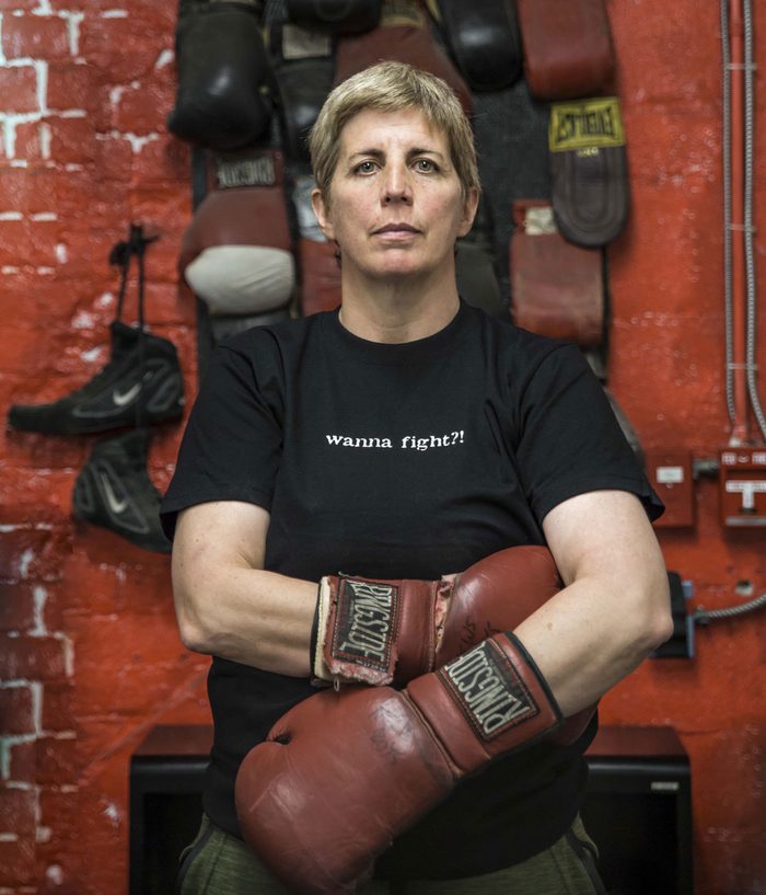Toronto Newsgirls Boxing Club | woman in boxing gloves