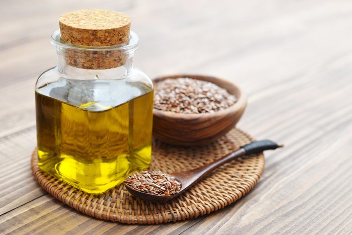 healthiest cooking oils | Flaxseeds and oil