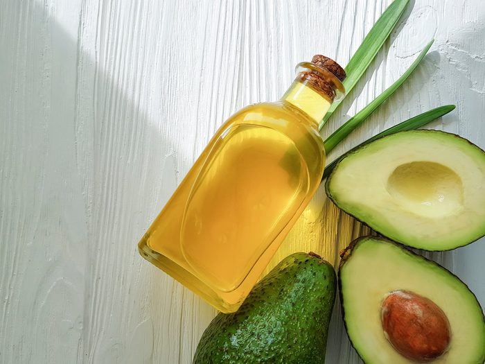 healthiest cooking oils | avocado oil and avocadoes