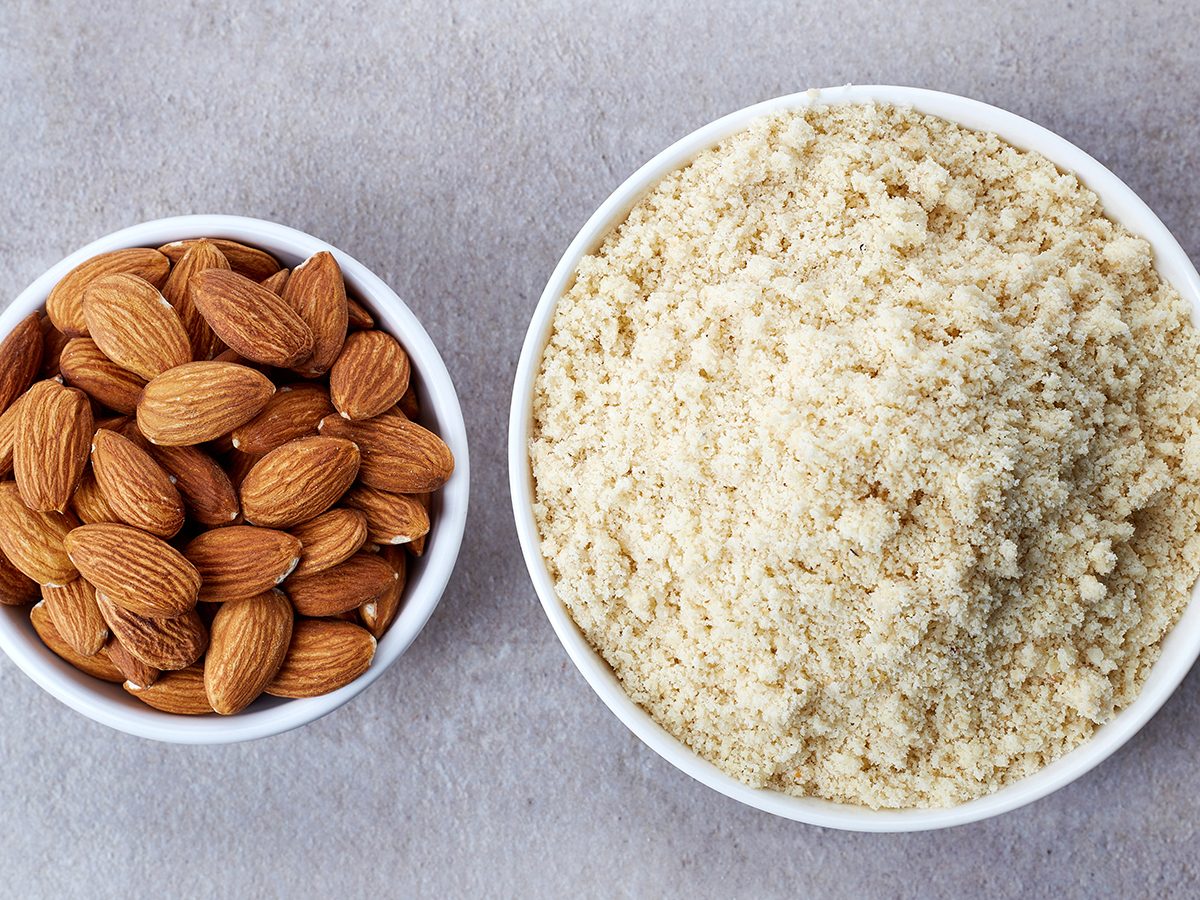 almond flour and almonds